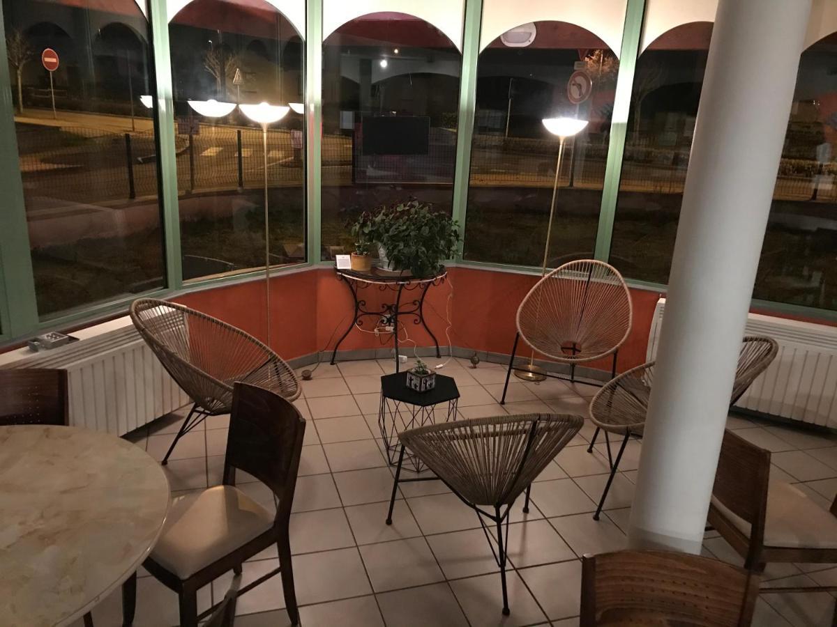 Abel Hotel Langeac ภายนอก รูปภาพ