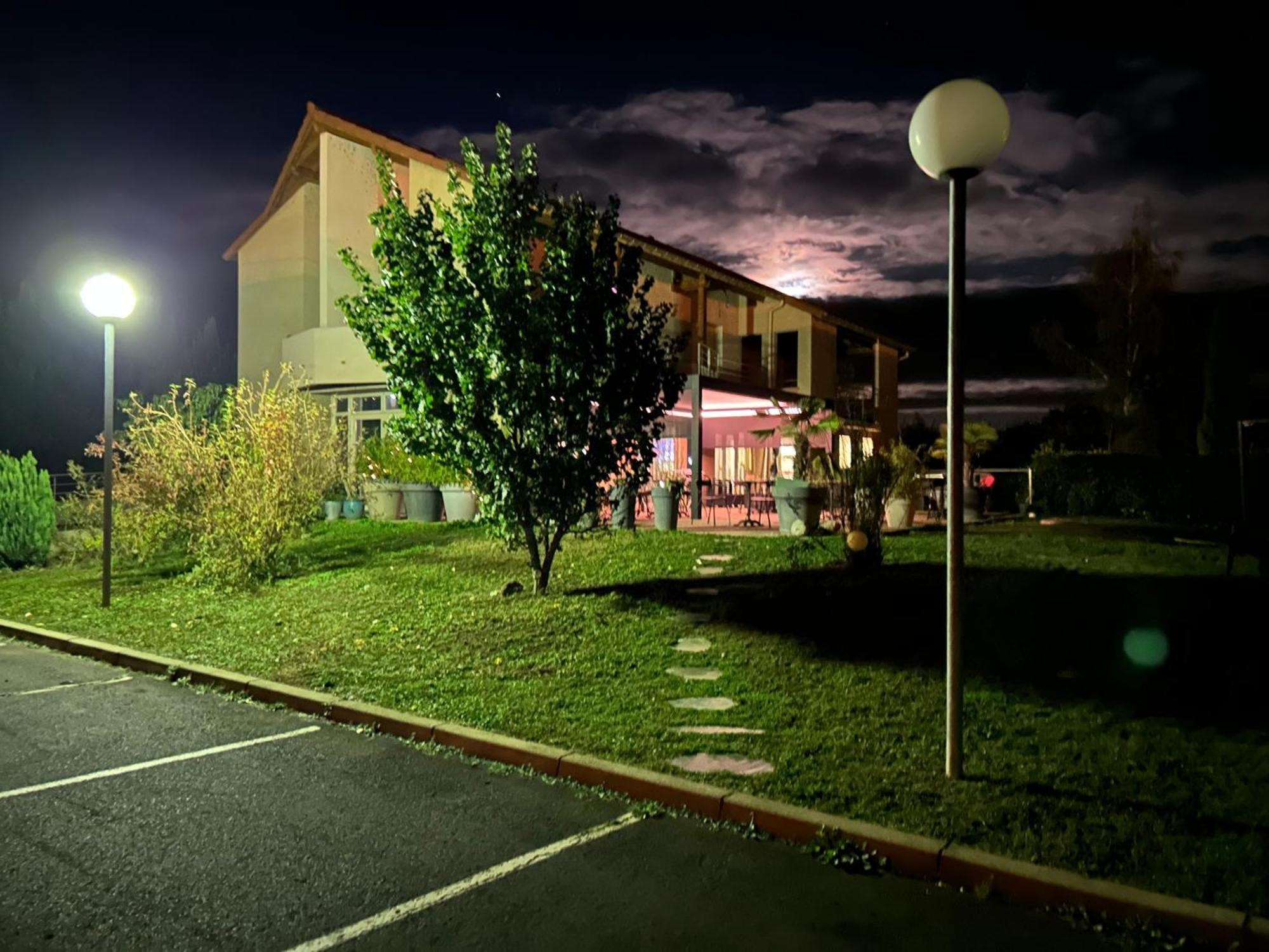Abel Hotel Langeac ภายนอก รูปภาพ